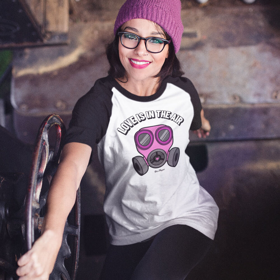 Love is in the air gas mask canvas unisex 3/4 raglan